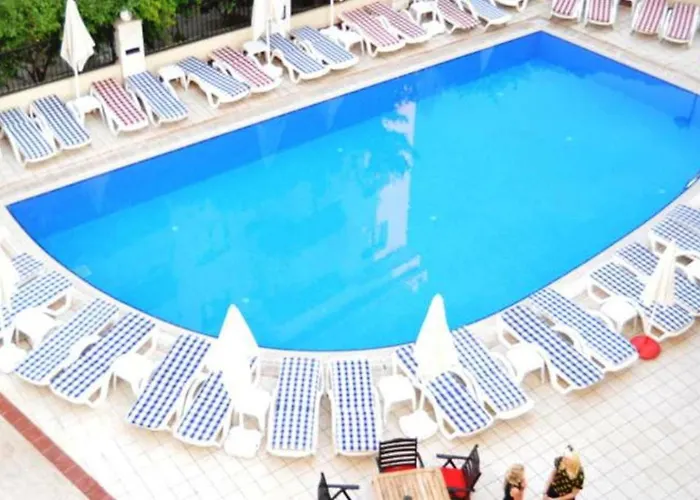 Almena Hotel