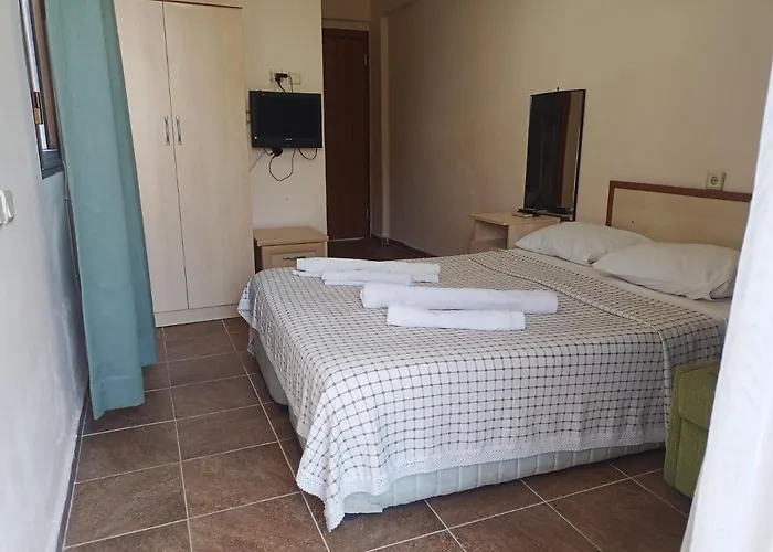 Golden Beach Hotel