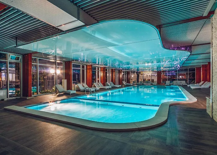 Carine Hotel Delfin