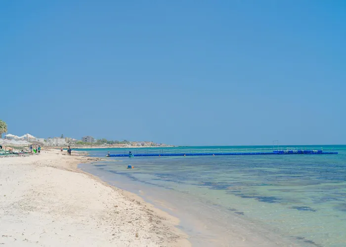 Khayam Garden Beach Resort&Spa