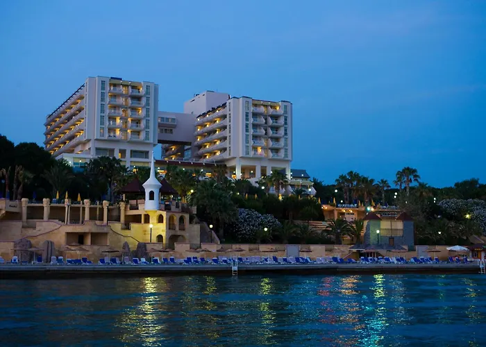Fantasia Deluxe Hotel