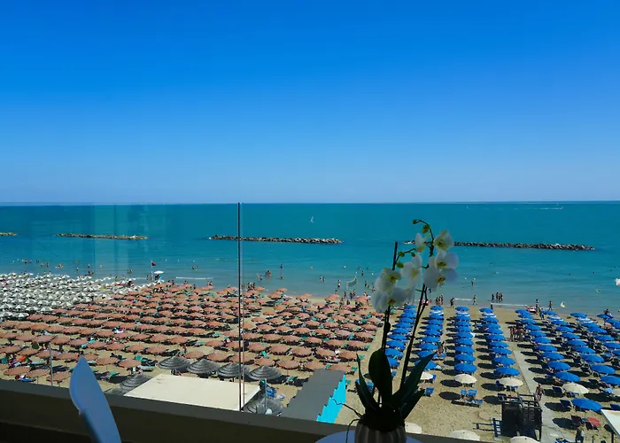 Nautilus Family Hotel