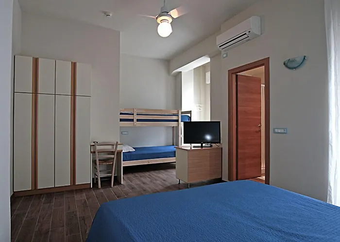 Hotel Sayonara