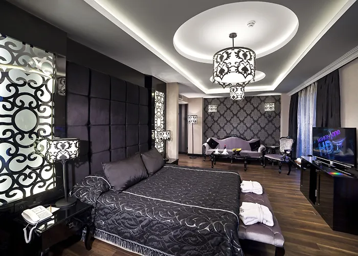 Karmir Resort & Spa