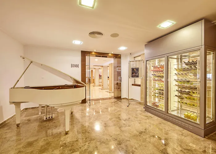Mll Mediterranean Bay - Adults Only