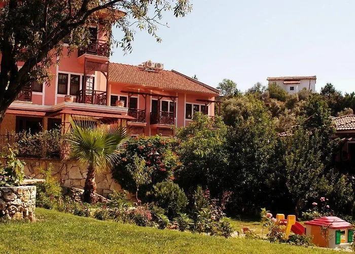 Club Pink Palace Hotel