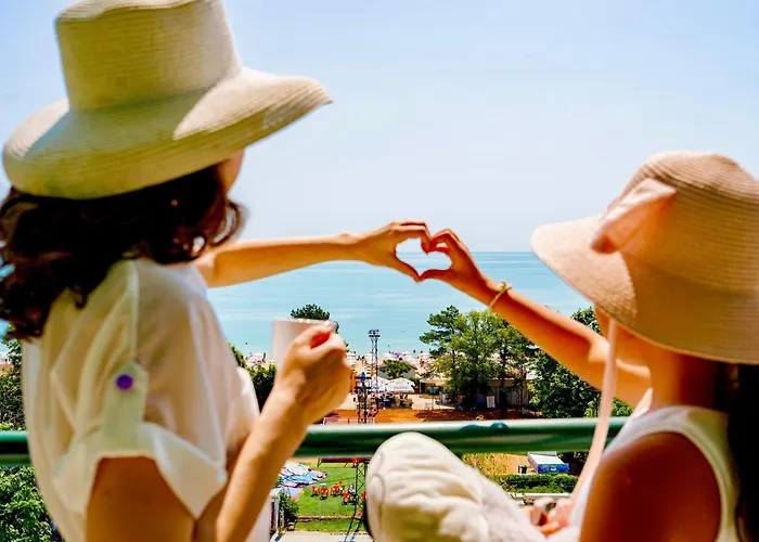 Palm Beach Hotel