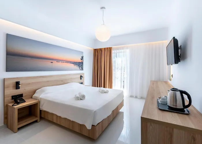 Zorbas Beach Hotel
